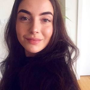 Meet your Posher, Kora